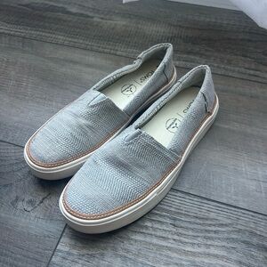 TOMS Women’s Gray Slip-On Shoes